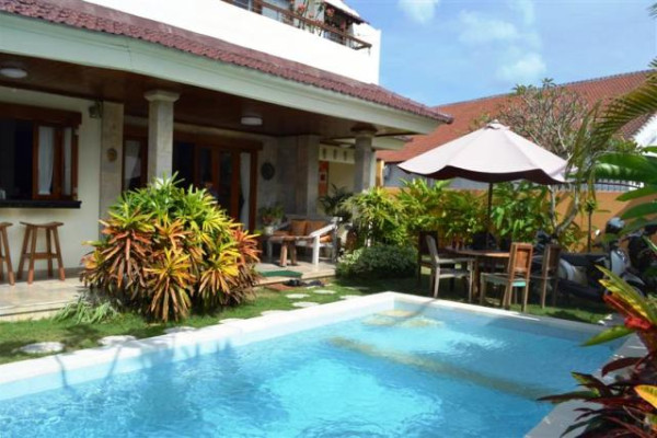 Semi Villa House for sale in Jimbaran in need Owner – R1038